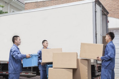Budget-friendly truck hire for home and business moves